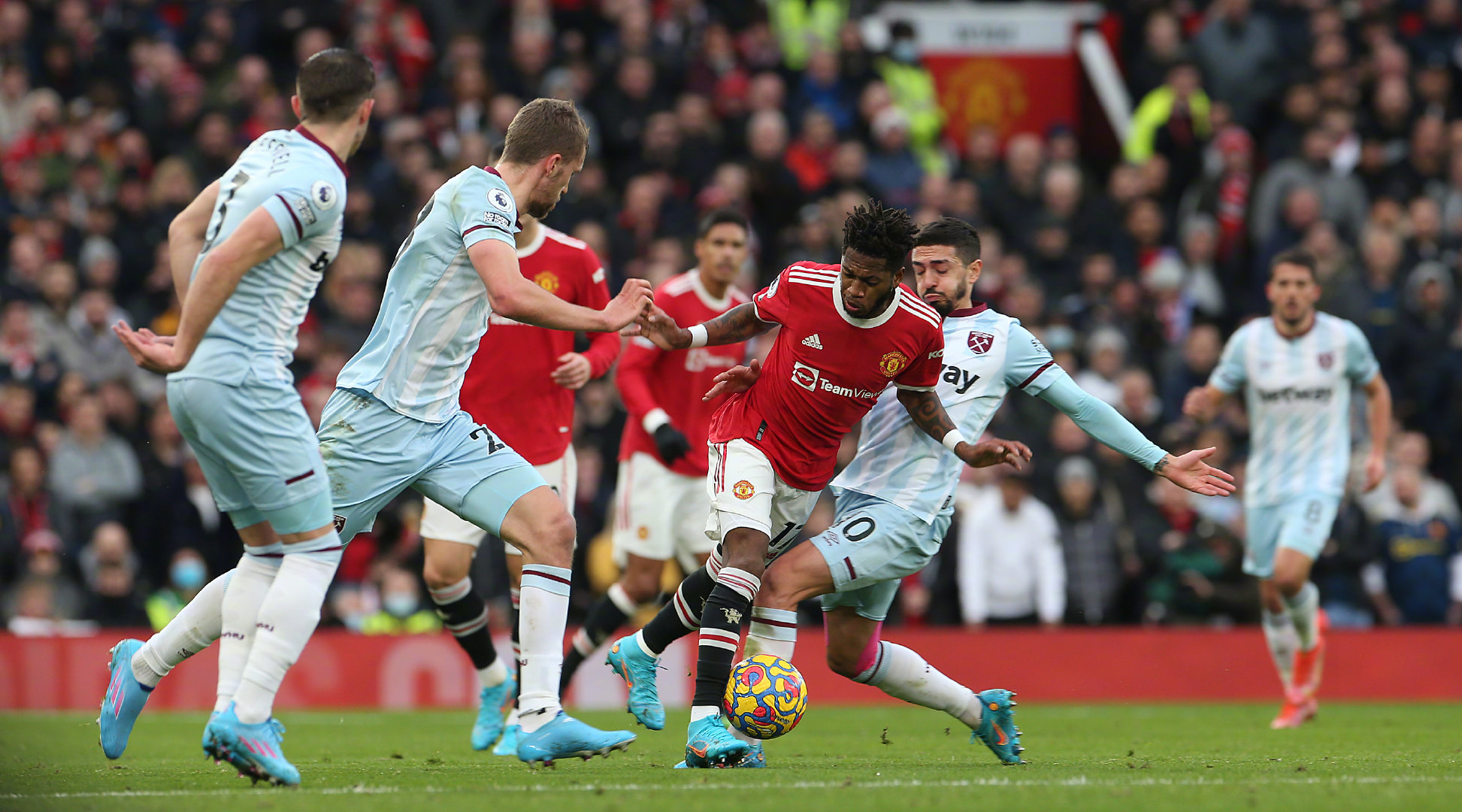 西班牙官员称特瓦斯爆料了巴萨的财务细节，意阻挠尼科的转会.